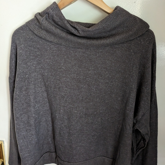 🆕 Pink Rose Sweater Charcoal Gray Cowl Neck XL Thumb Holes Long Sleeves - Picture 11 of 15